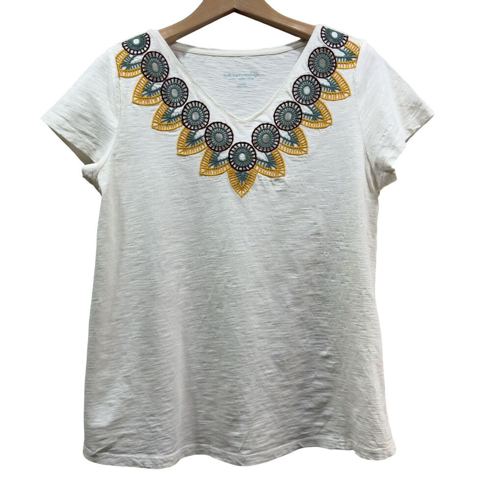 SOFT SURROUNDINGS Womens Size M Marianas V Neck Embroidered T Shirt Top Cream